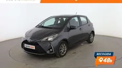 Gris Usado 2018 Toyota Yaris Active Berlina | 10.299 € (Precio justo)