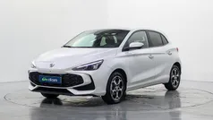 Blanco Usado 2024 MG MG3 Luxury Utilitario | 18.990 € (Precio justo)