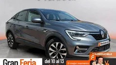 Gris / plata Usado 2023 Renault Arkana Evolution SUV | 20.890 € (Buen precio)