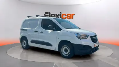 Usado Opel Combo Selective 75 CV (55 kW) 2019 Blanco Monovolumen