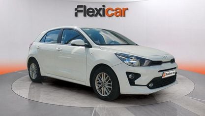 Occasion Kia Rio 84 PK (61 kW) 2022 Wit Hatchback