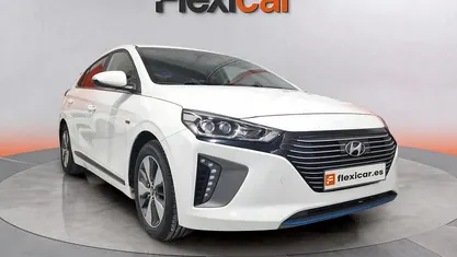 Usado Hyundai Ioniq 141 CV (103 kW) 2019 Blanco Utilitario
