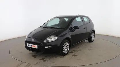 Usado Fiat Punto Pop 70 CV (51 kW) 2015 Negro Utilitario