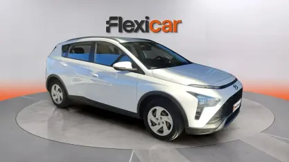 Usado Hyundai Bayon 84 CV (61 kW) 2023 Blanco SUV