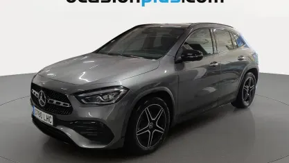 Usado Mercedes GLA200 AMG 150 CV (110 kW) 2020 Gris SUV