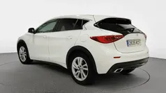 Infiniti Q30