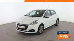 Usado 2016 Peugeot 208 Allure Utilitario | 7599 € (Precio justo)
