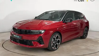 Käytetty Opel Astra S 136 HP (100 kW) 2024 Punainen Sedan