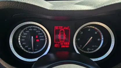 Usado Alfa Romeo 159 Distinctive 150 CV (110 kW) 2008 Gris Berlina