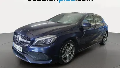 Usado Mercedes A180 AMG 122 CV (89 kW) 2017 Azul Utilitario