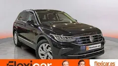 Negro Usado 2023 VW Tiguan Life SUV | 29.990 € (Buen precio)