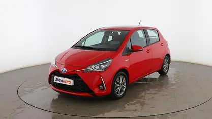Usado 2018 Toyota Yaris Hybrid Active Berlina | 16.399 € (Precio justo)