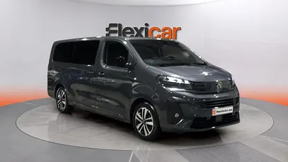 Käytetty Peugeot Traveller Business-Line 180 HP (132 kW) 2024 Harmaa Tila-auto