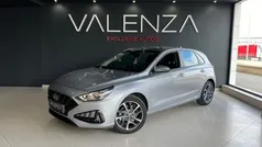 Gris Usado 2023 Hyundai i30 Berlina | 18.350 € (Precio justo)