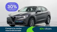 Gris / plata Usado 2022 Alfa Romeo Stelvio Super SUV | 27.290 € (Precio justo)