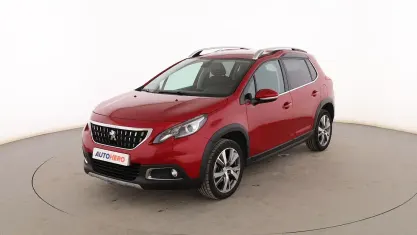 Usado Peugeot 2008 Allure 110 CV (80 kW) 2017 Rojo SUV