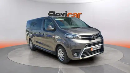 Usado Toyota Proace Verso 145 CV (106 kW) 2023 Beige Familiar