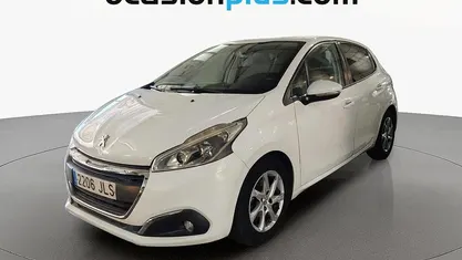 Usado Peugeot 208 Active 75 CV (55 kW) 2016 Blanco Utilitario