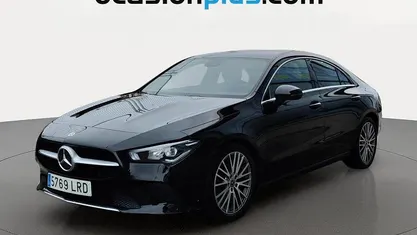 Negro Usado 2021 Mercedes CLA220 Berlina | 28.628 € (Super precio)