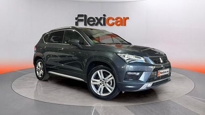Usado Seat Ateca 4Drive 190 CV (139 kW) 2019 Gris SUV