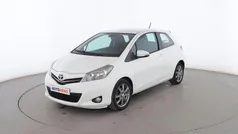 Blanco Usado 2013 Toyota Yaris Active Utilitario | 10.199 € (Precio justo)