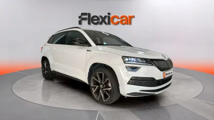 Usado Skoda Karoq Style 150 CV (110 kW) 2021 Blanco SUV