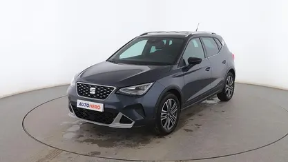 Usado Seat Arona Xperience 110 CV (80 kW) 2022 Gris SUV