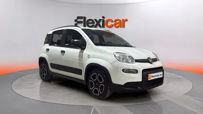 Usado Fiat Panda Cross Cross 71 CV (52 kW) 2022 Utilitario
