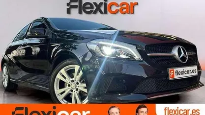 Usado Mercedes A180 Urban 122 CV (89 kW) 2017 Berlina
