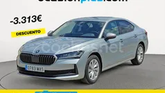 Gris / plata Nuevo 2025 Skoda Superb Essence Berlina | 36.450 € (Super precio)