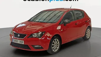Usado Seat Ibiza Reference 85 CV (62 kW) 2013 Rojo Utilitario