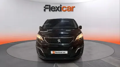 Usado Peugeot Traveller Business-Line 120 CV (88 kW) 2020 Negro Monovolumen