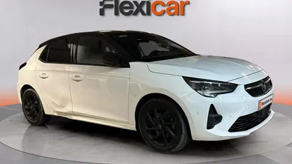 Usado Opel Corsa GS Line 101 CV (74 kW) 2022 Blanco Berlina