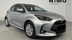 Gris Usado 2024 Toyota Yaris Edition Berlina | 19.200 € (Precio justo)