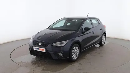 Usado Seat Ibiza Style 110 CV (80 kW) 2022 Azul Utilitario