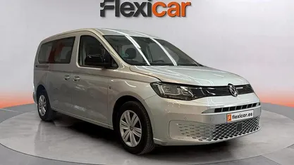 Usado VW Caddy Maxi 122 CV (89 kW) 2024 Gris Monovolumen