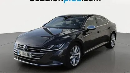 Usado VW Arteon Elegance 150 CV (110 kW) 2021 Gris Berlina