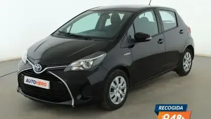 Usado Toyota Yaris Hybrid Active 101 HP (74 kW) 2017 Preto Sedan