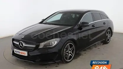 Usado Mercedes CLA220 Shooting Brake AMG line 177 CV (130 kW) 2015 Negro Familiar