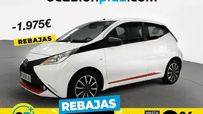 Usado 2016 Toyota Aygo X-clusiv Utilitario | 7825 € (Buen precio)