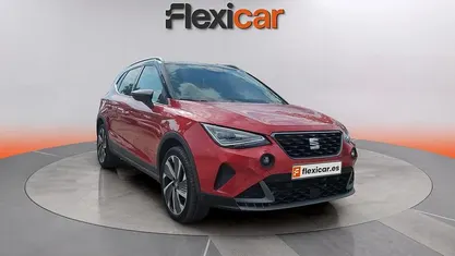 Używany Seat Arona FR 150 KM (110 kW) 2024 Czerwony SUV