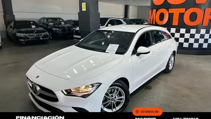 Blanco Usado 2020 Mercedes CLA180 Shooting Brake Familiar | 19.850 € (Super precio)