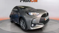 Usado 2024 Toyota Yaris Hybrid Active Berlina | 17.990 € (Super precio)