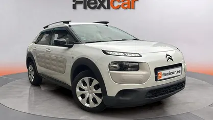 Usado Citroën C4 PureTech 110 CV (80 kW) 2017 Blanco Berlina