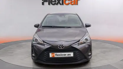 Gris Usado 2020 Toyota Yaris Active Berlina | 13.490 € (Super precio)
