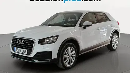 Käytetty Audi Q2 Advanced 116 HP (85 kW) 2020 Valkoinen Katumaasturi