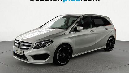 Usado Mercedes B200 AMG 136 HP (100 kW) 2019 Cinzento Monovolume