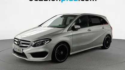 Usado Mercedes B200 AMG 136 CV (100 kW) 2019 Gris plata Monovolumen