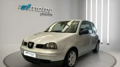 Usado Seat Arosa Stella 60 HP (44 kW) 2004 Cinzento Citadino