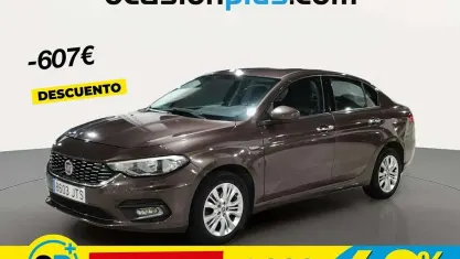 Usado Fiat Tipo Easy 95 CV (69 kW) 2016 Marrón Berlina